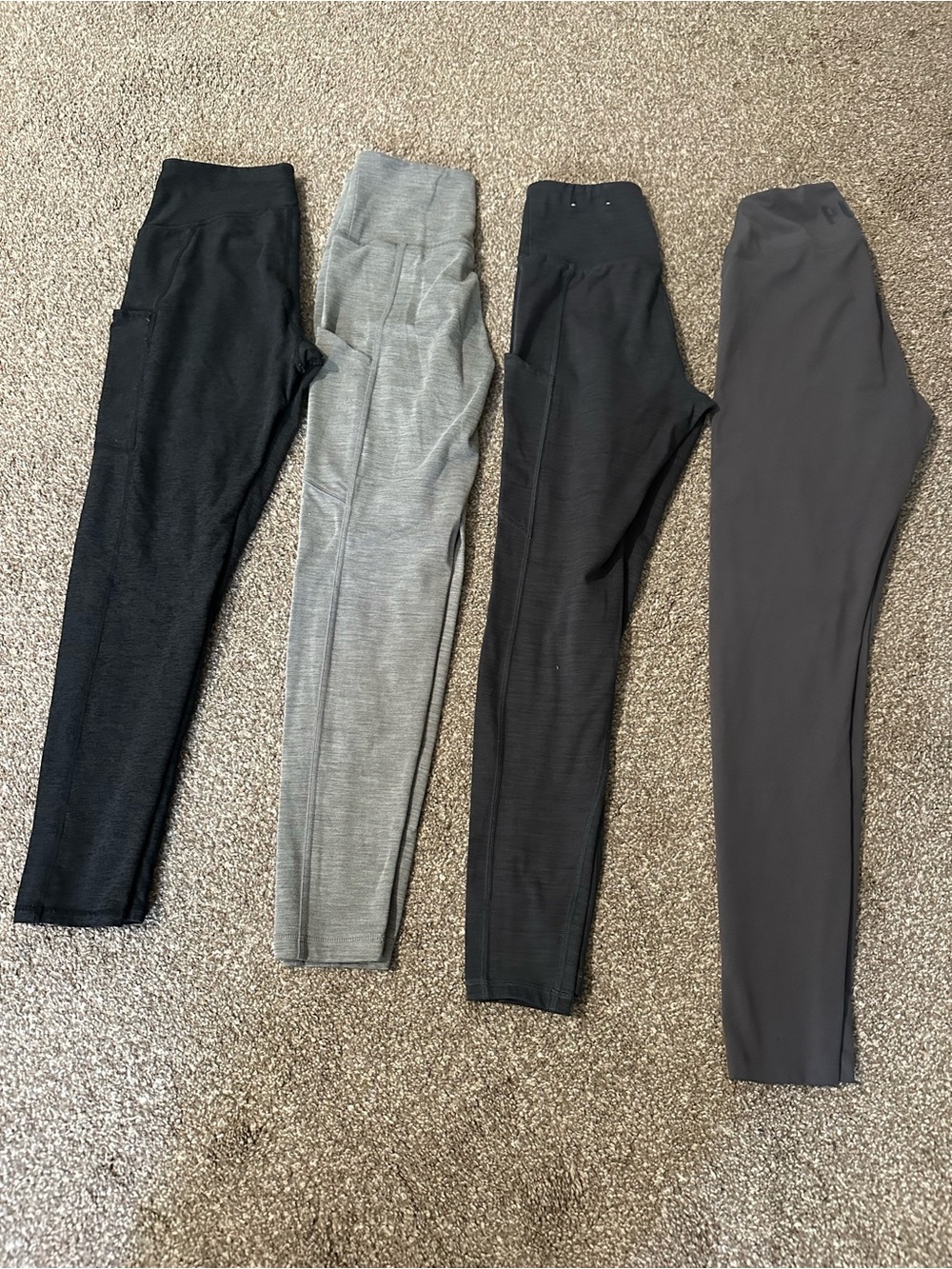 American Eagle, VS and Kirkland Women's Leggings- 4 pair bundle - Picture 10 of 16